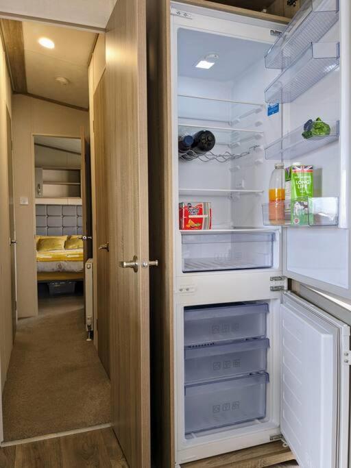 Beautiful Pet Friendly Southerness Caravan With Sea View & Decking Area Mainsriddle 외부 사진