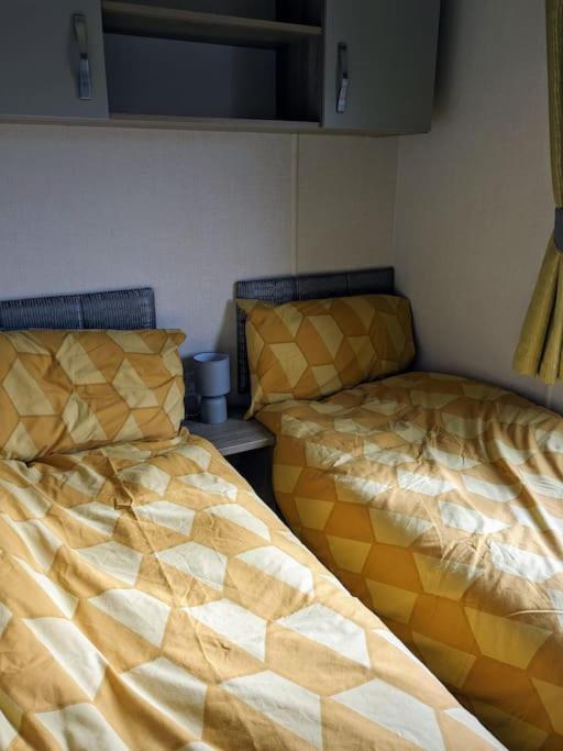 Beautiful Pet Friendly Southerness Caravan With Sea View & Decking Area Mainsriddle 외부 사진