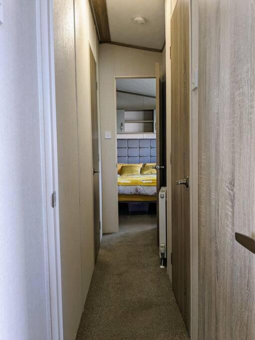 Beautiful Pet Friendly Southerness Caravan With Sea View & Decking Area Mainsriddle 외부 사진